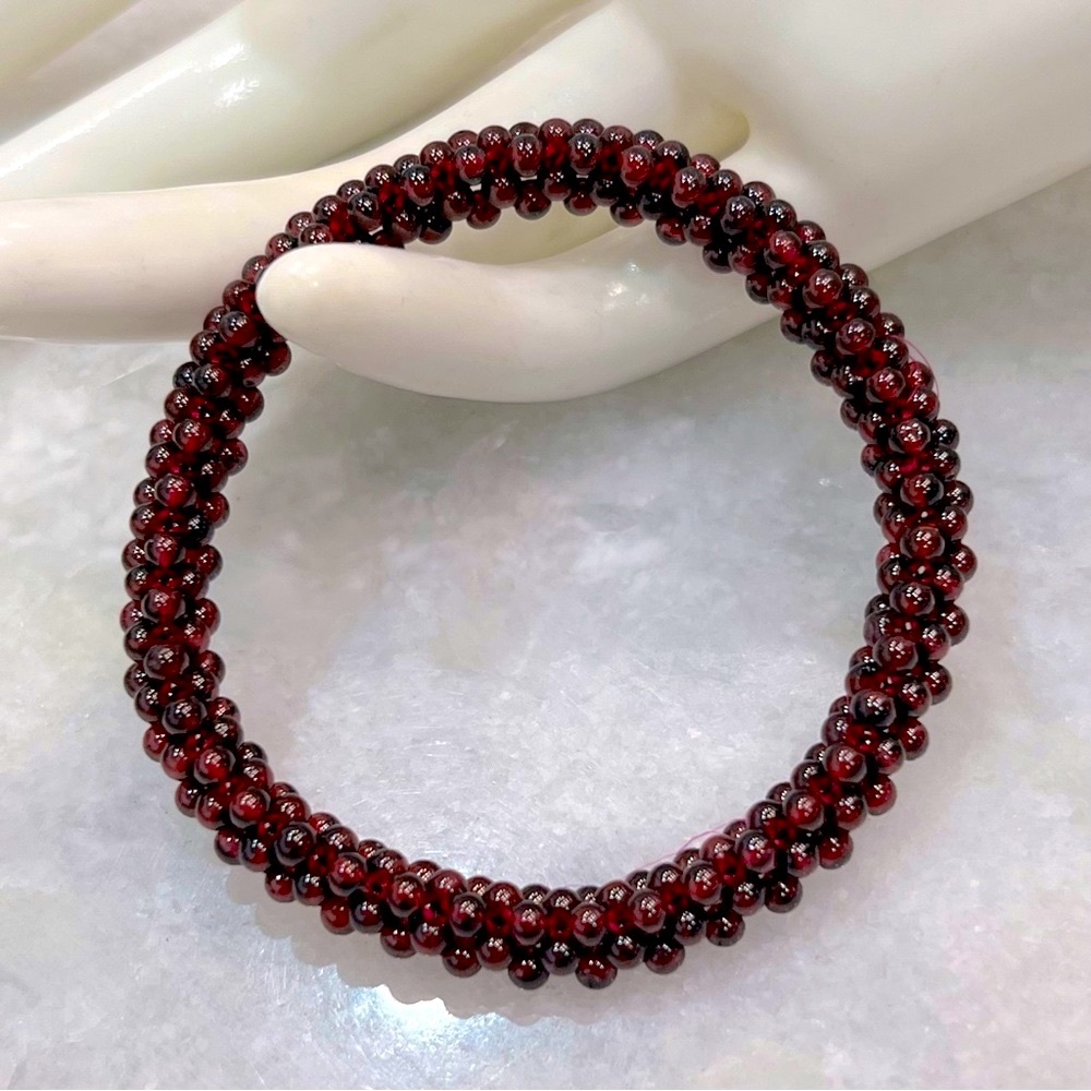 Orissa Rhodolite Garnet Stretch Bead Bracelet One Size